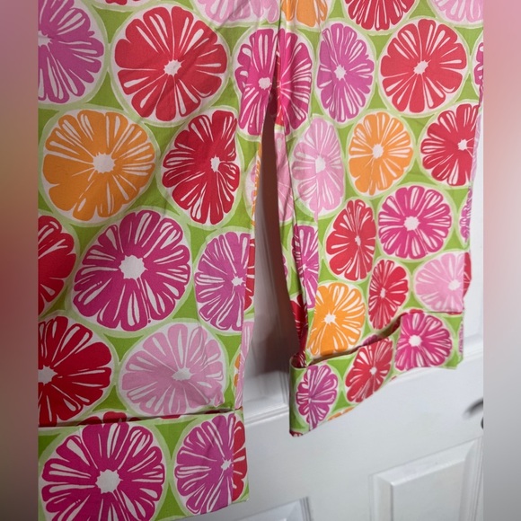 LILLY PULITZER VINTAGE Floral Gerber Daisy Palm Beach Fit Bermuda Shorts Size 4 - Picture 3 of 4